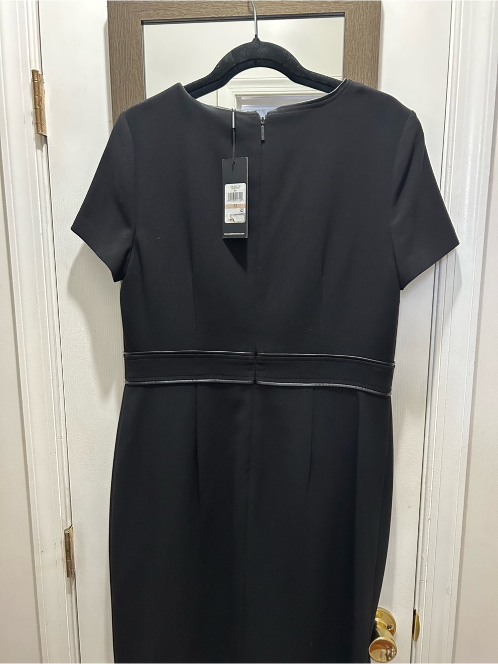 Karl Lagerfeld Black Short-Sleeve Sheath Dress